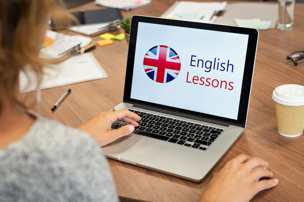 Jak szybko nauczyć się języka angielskiego? Sprawdź alternatywne sposoby